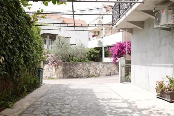 Apartments R&M Tivat Exterior foto