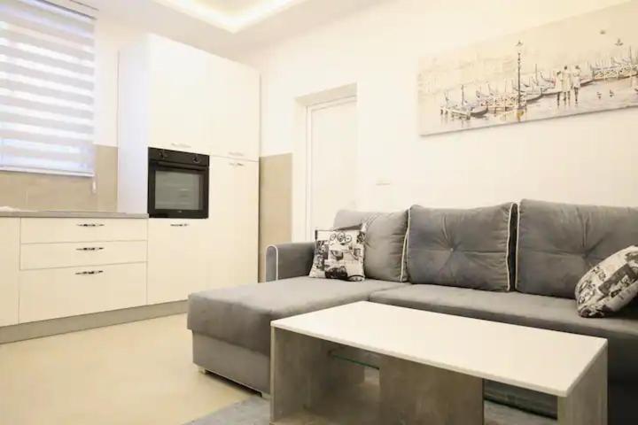 Apartments R&M Tivat Exterior foto
