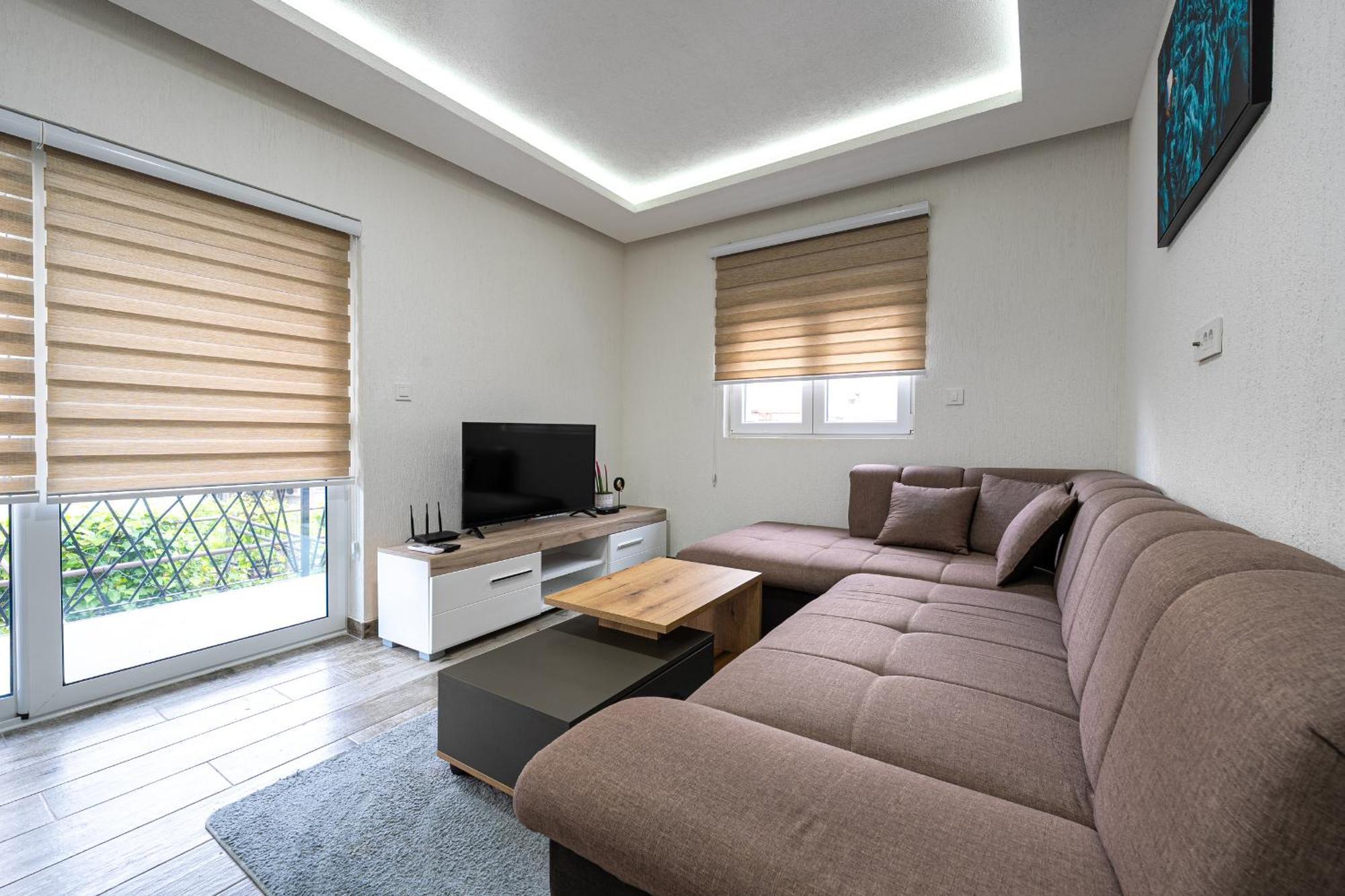 Apartments R&M Tivat Exterior foto